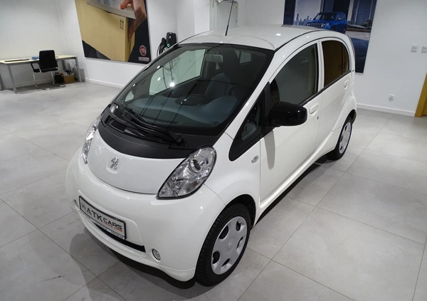 Peugeot iOn cena 29900 przebieg: 112150, rok produkcji 2012 z Nasielsk małe 254